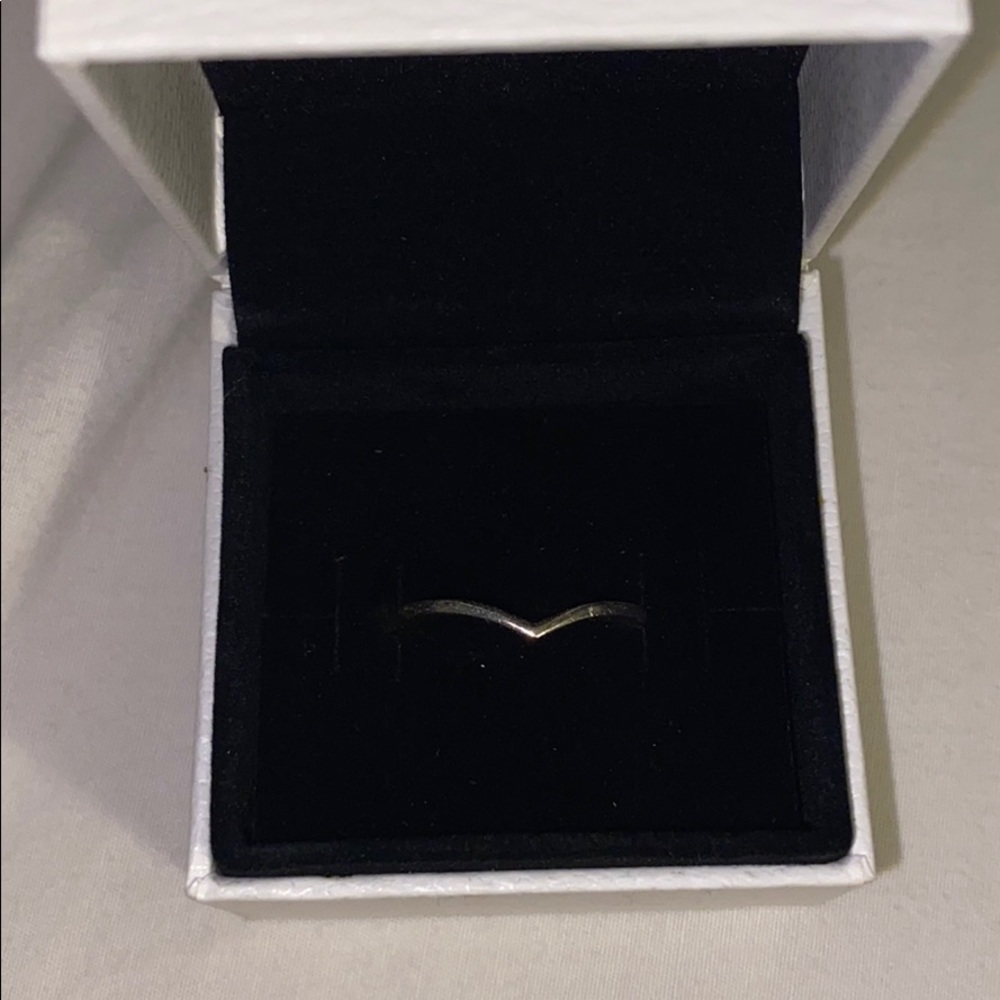 Pandora wishbone ring